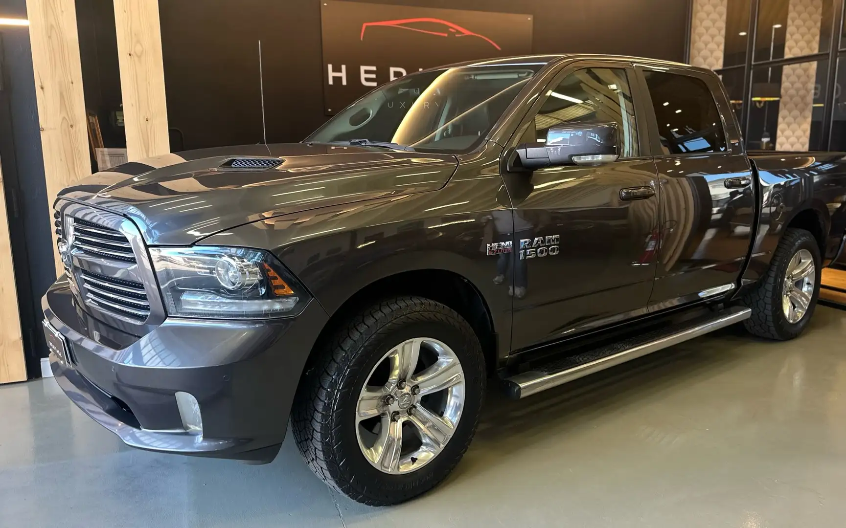 Dodge RAM 5.7 V8 Quad Cab Sport 395cv at8 piu iva autocarro - 1