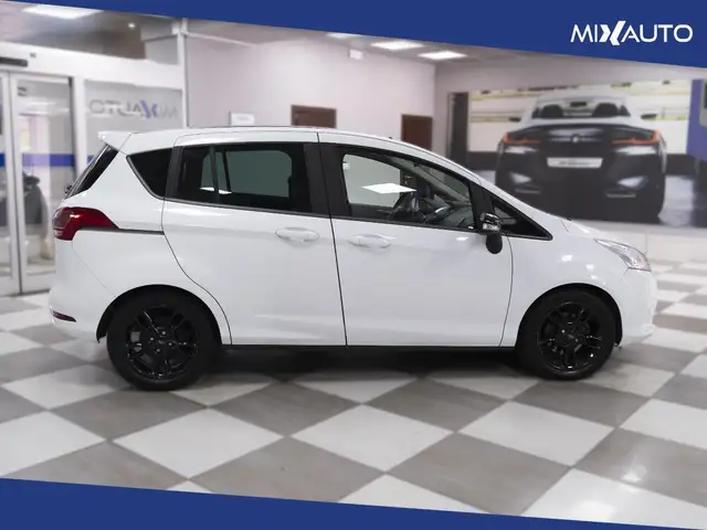 Ford B-Max view 6