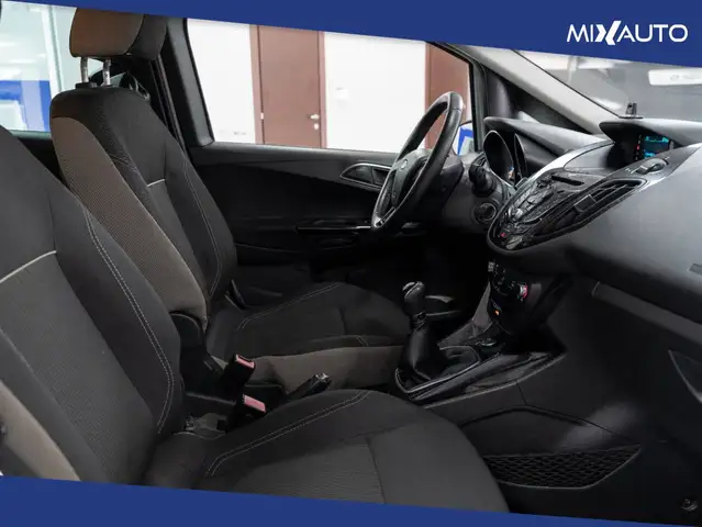 Ford B-Max view 14