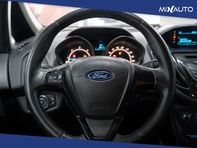 Ford B-Max view 12