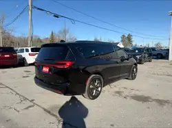 Chrysler Pacifica 2024
