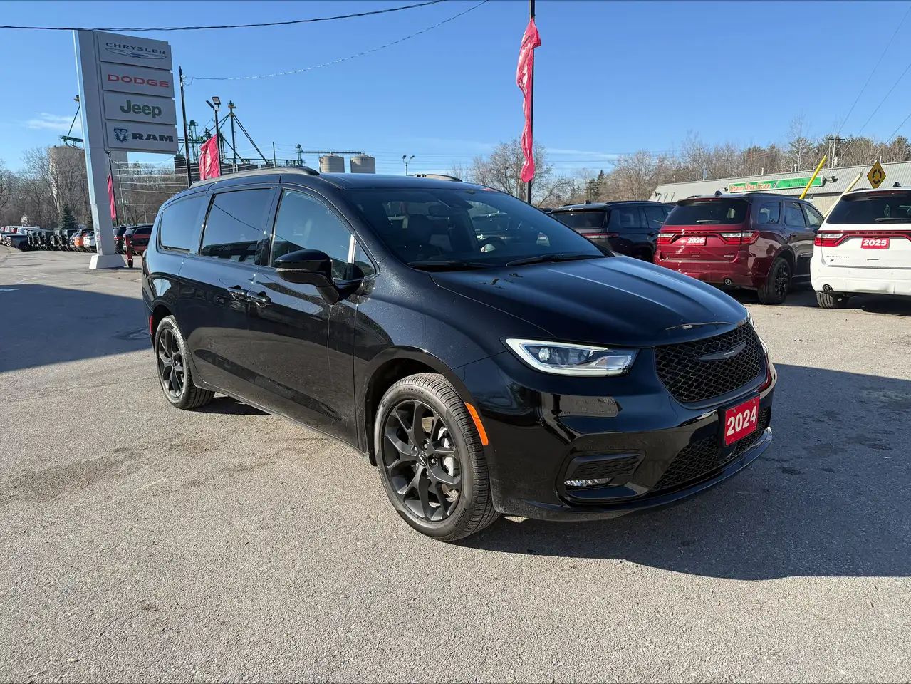 Chrysler Pacifica снимка Chrysler Pacifica
