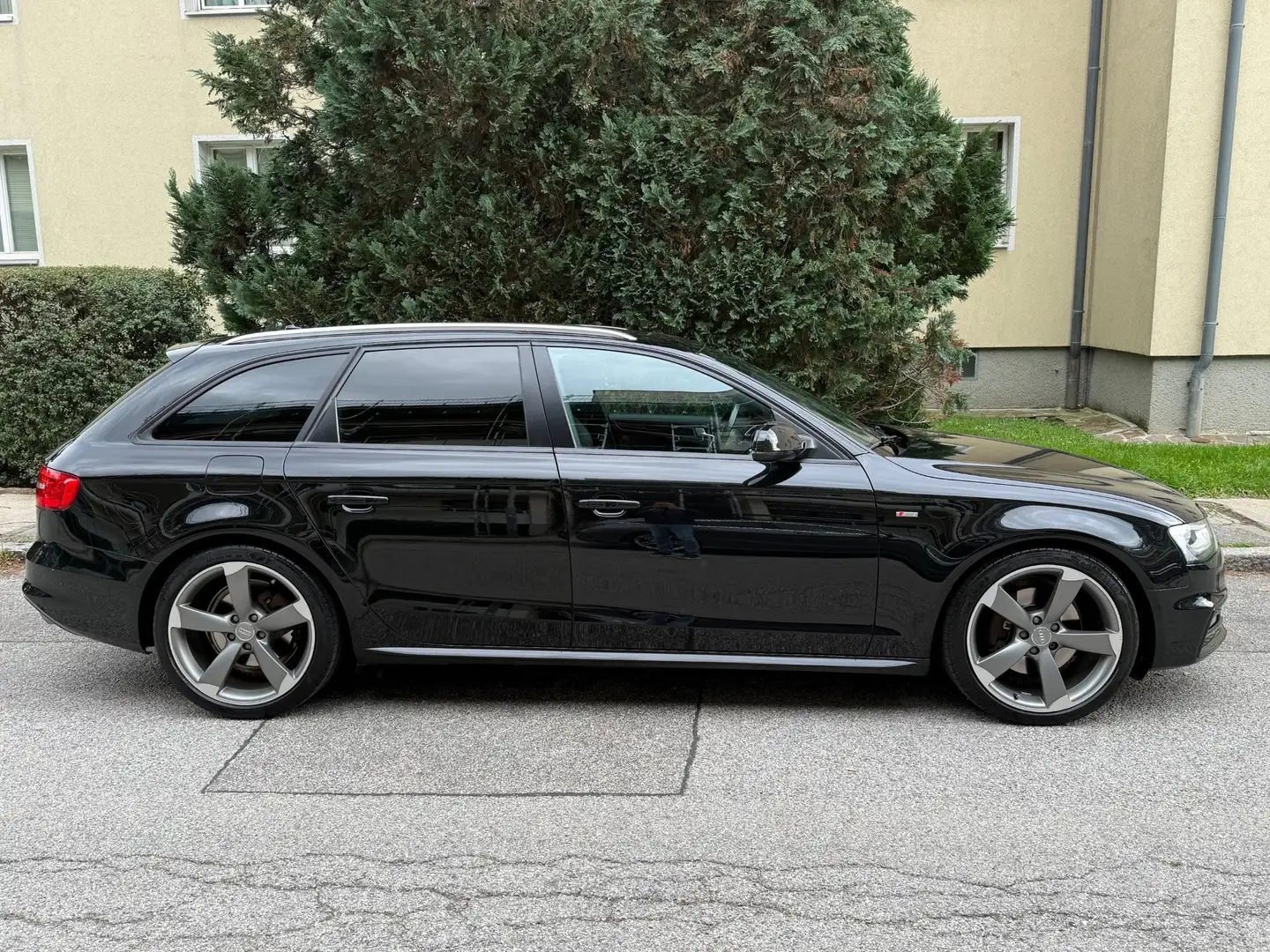 Audi A4 A4 Avant 3,0 TDI quattro DPF S-tronic Schwarz - 2