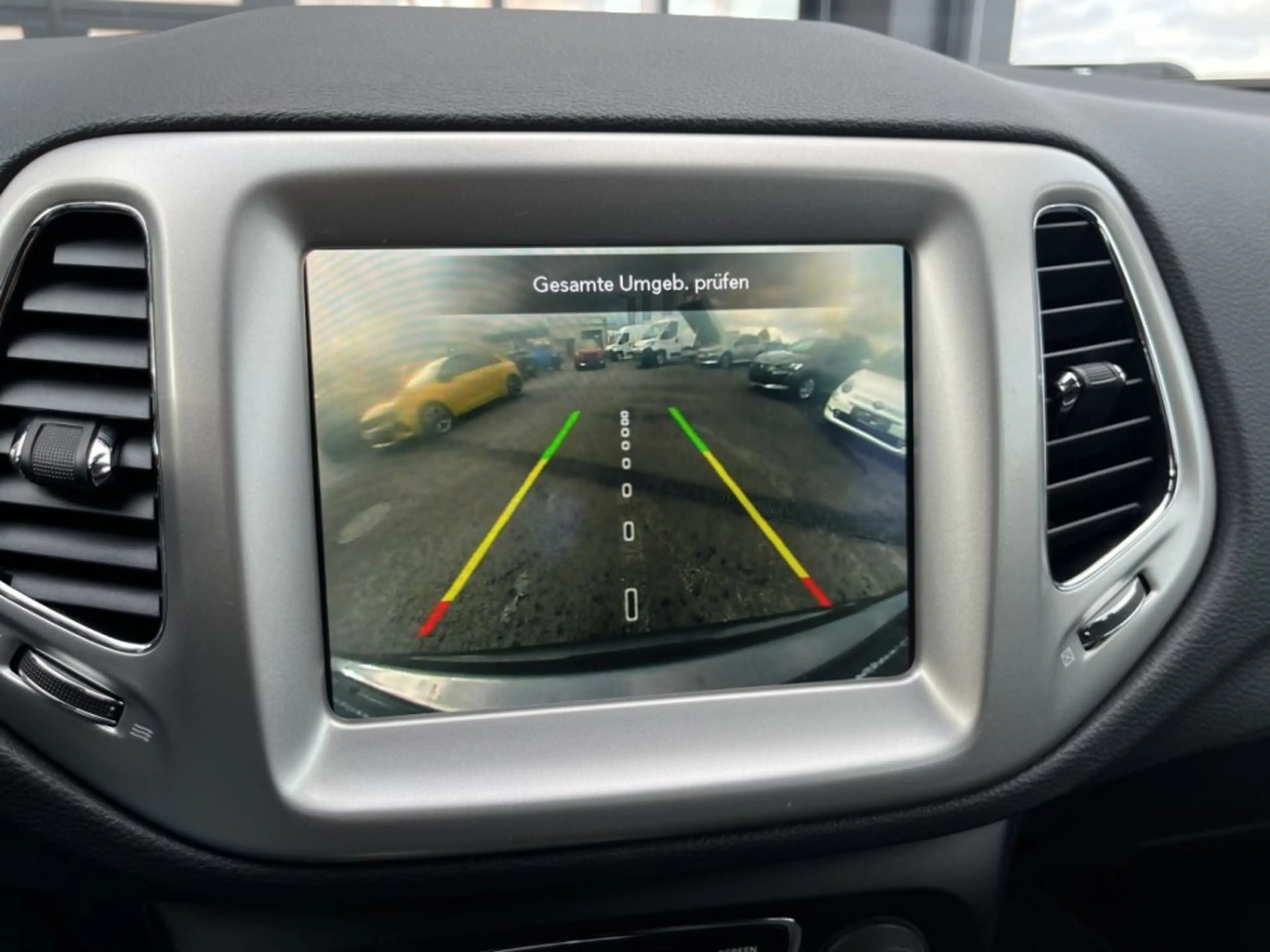 Jeep Compass 1,3 MultiAir Longitude T4 FWD 6MT — photo 20