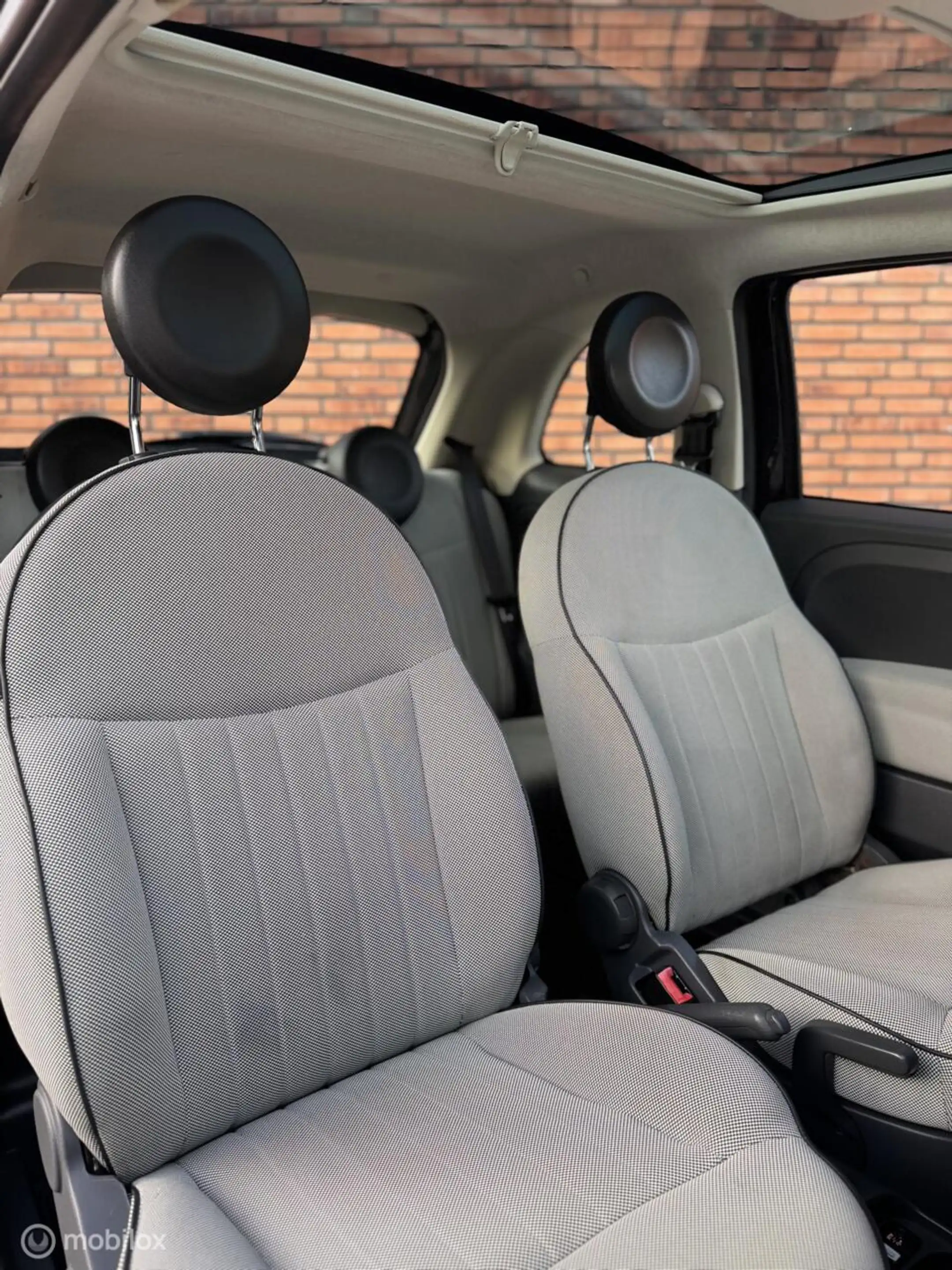 Fiat 500 1.2 Lounge,Automaat,Airco,ISOFIX — photo 2