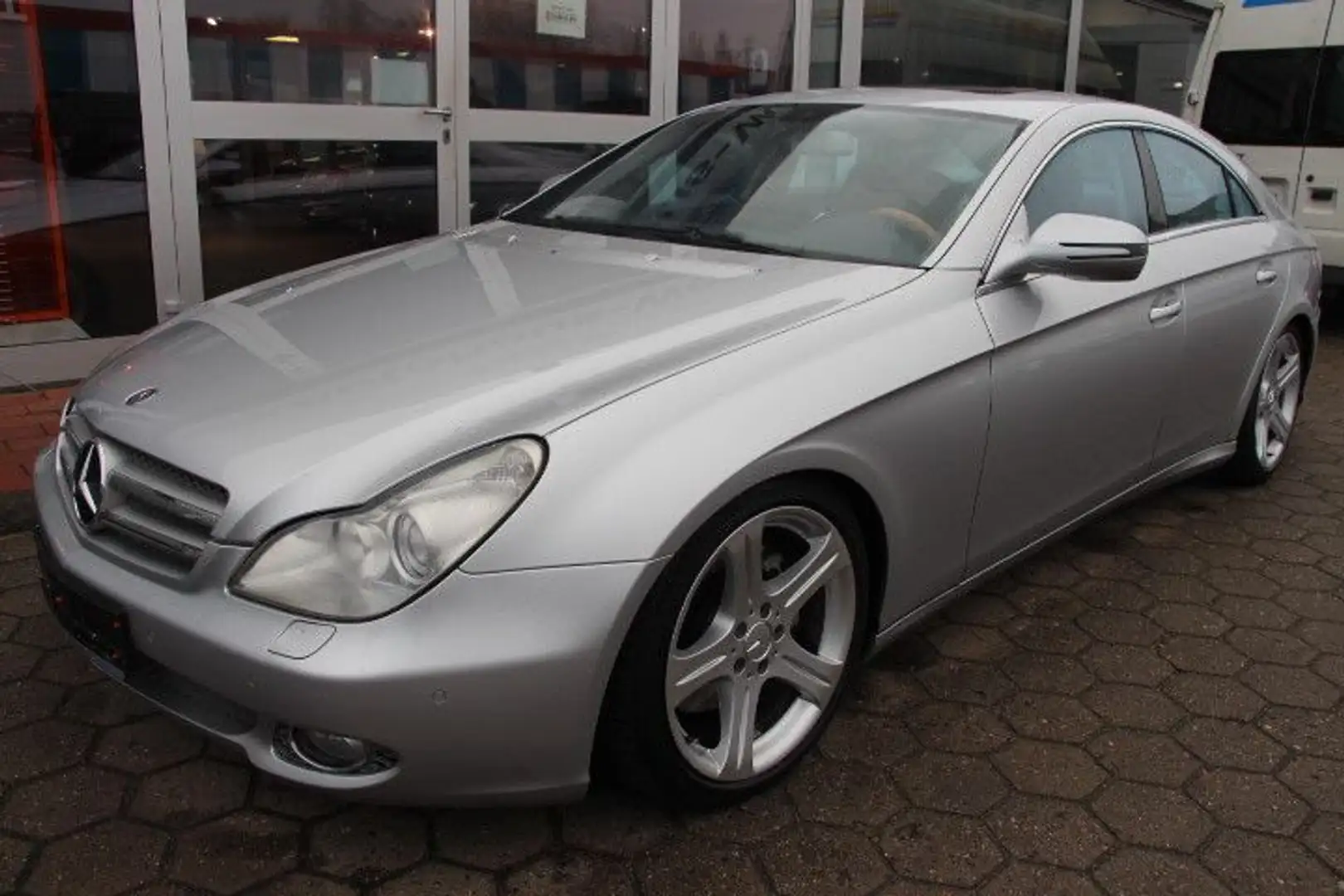 Mercedes-Benz CLS 350 *LEDER*BI-XENON*el.SD*LückenlosScheckheft Silber - 2