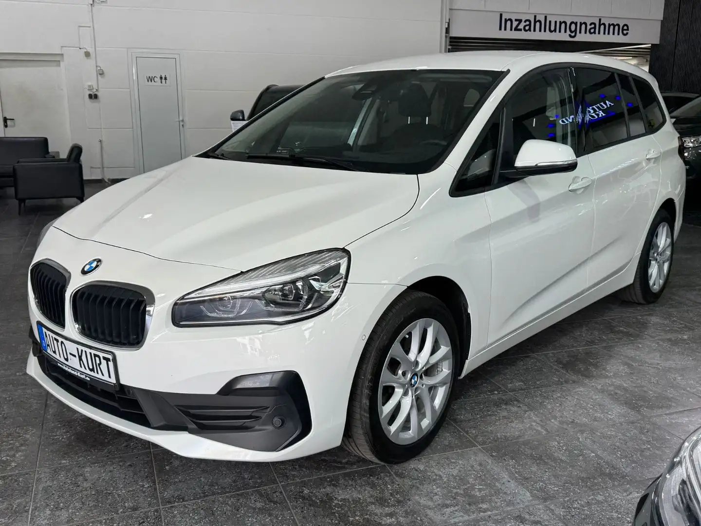 BMW 218 218dA Gran Tourer*HUD*Navi*LED*AHK*Keyles*7-Sitz Weiß - 2