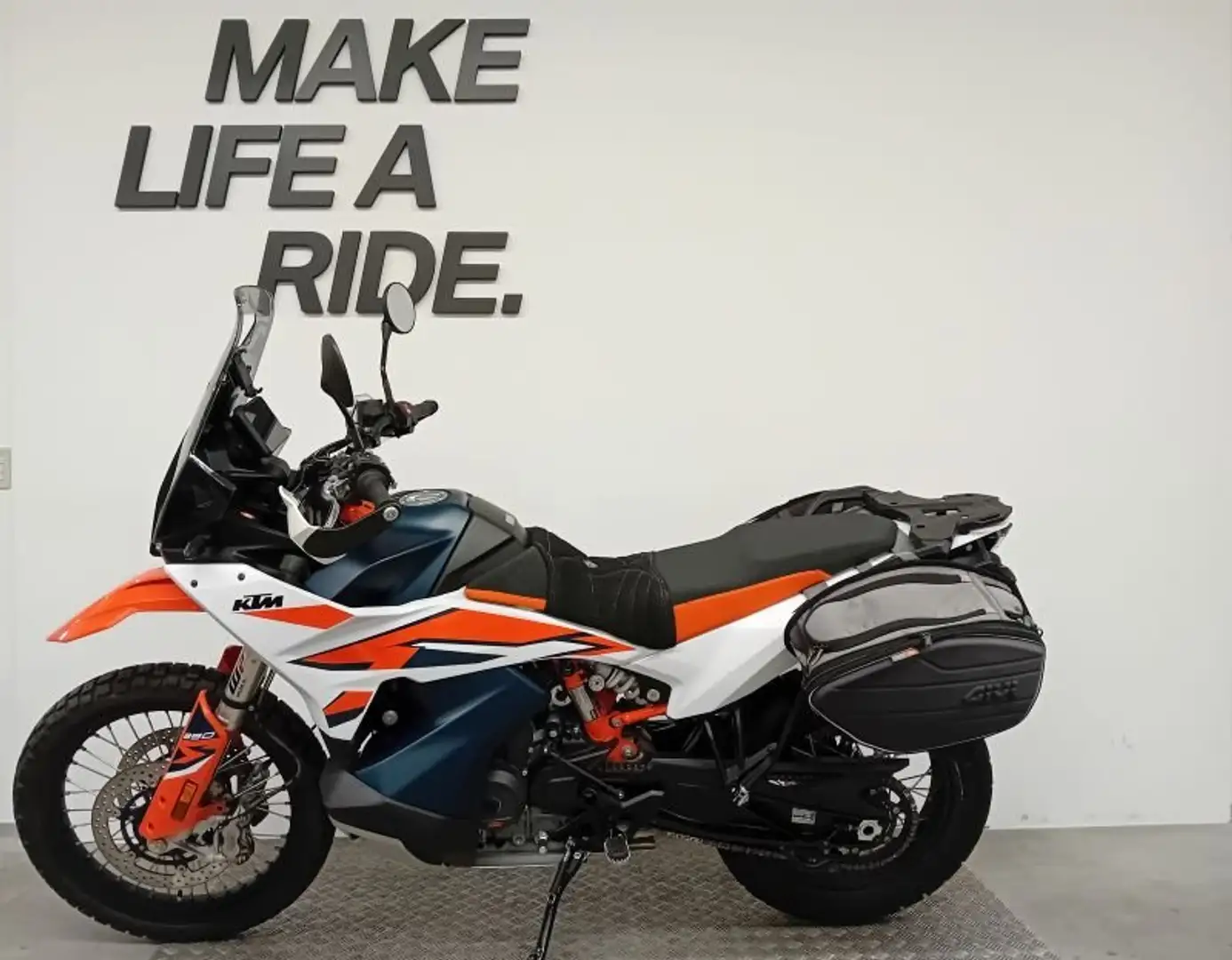 KTM 890 Adventure R Bianco - 2