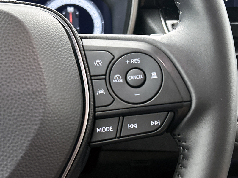 Toyota Corolla Touring Sports Hybrid 140 Dynamic | NL-Auto | Park — photo 15