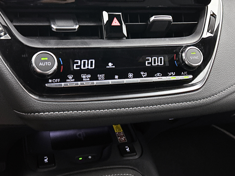 Toyota Corolla Touring Sports Hybrid 140 Dynamic | NL-Auto | Park — photo 10