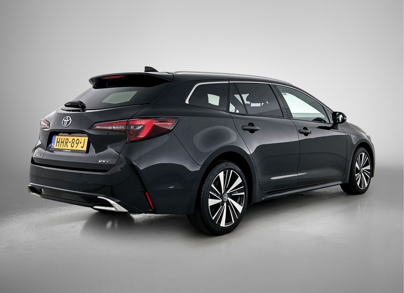 Toyota Corolla Touring Sports Hybrid 140 Dynamic | NL-Auto | Park — photo 2