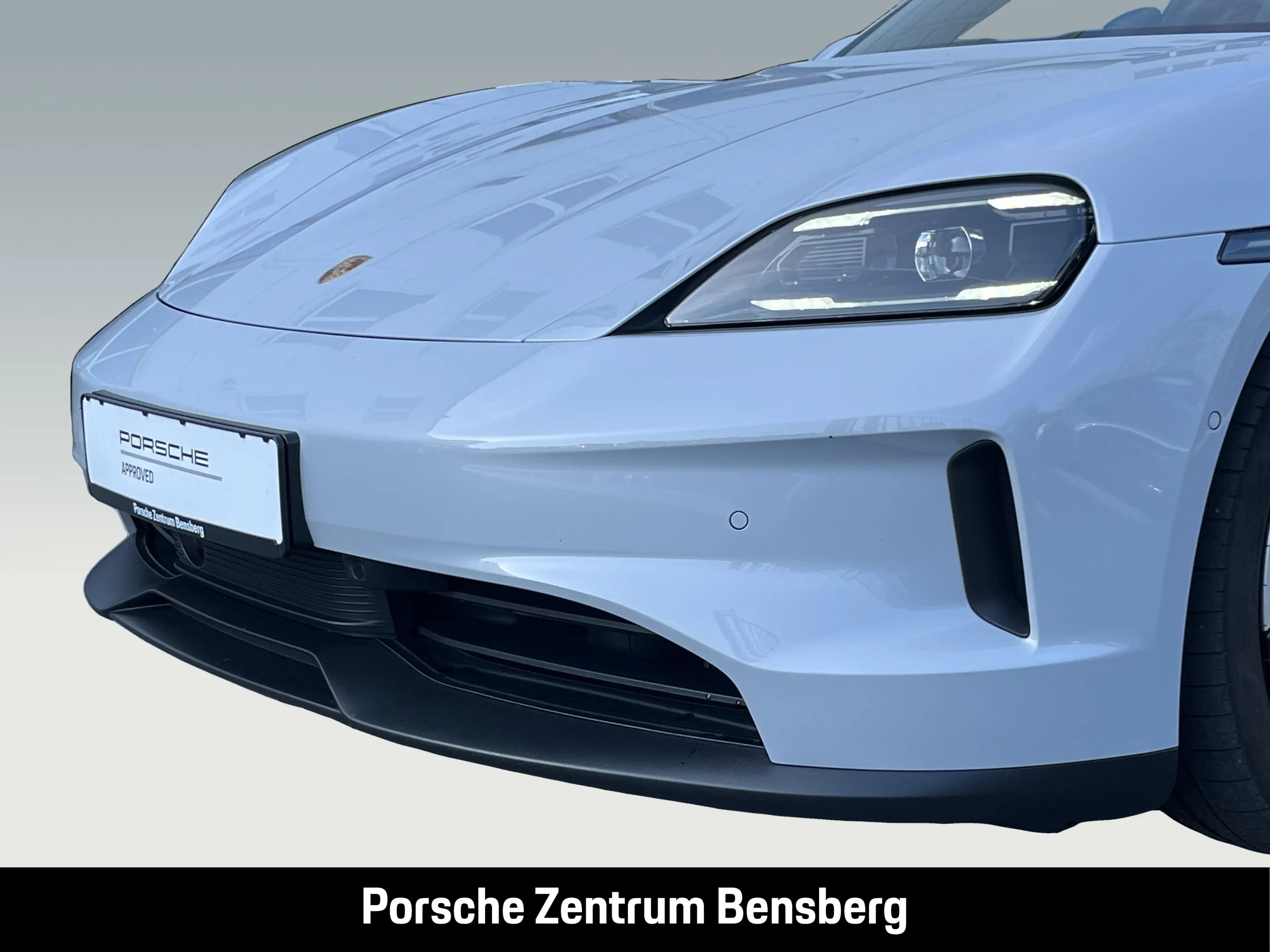 Porsche Taycan 4S Sport Turismo — photo 13