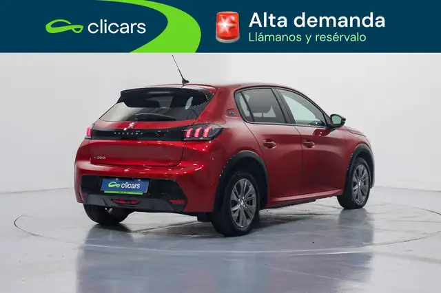 Peugeot 208 view 5