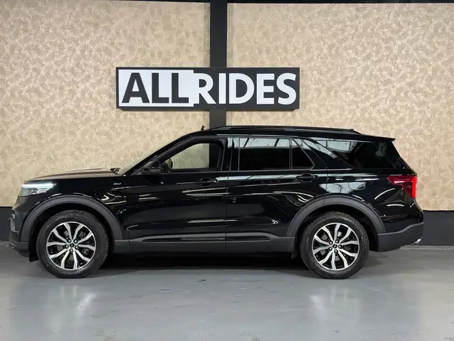Ford Explorer view 6