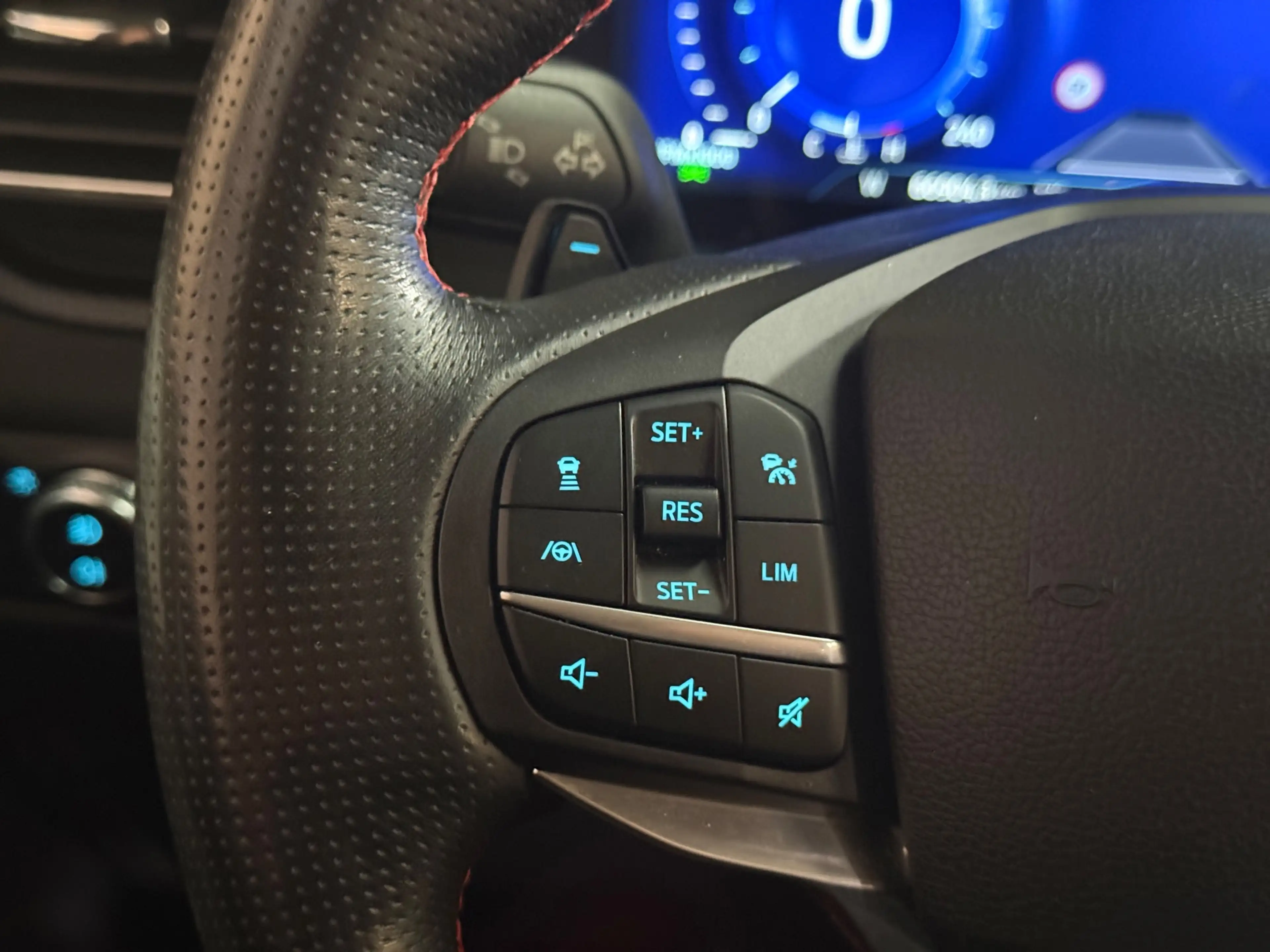 Ford Explorer 3.0 V6 EcoBoost PHEV ST-Line | Pano | Carplay | St — photo 37