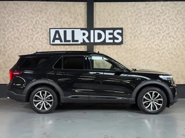 Ford Explorer view 10
