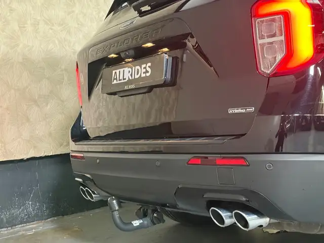 Ford Explorer view 15