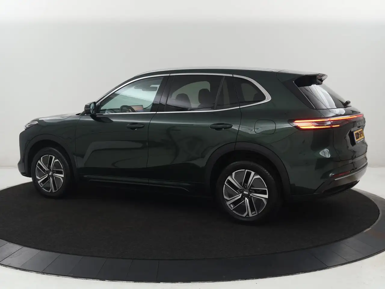 Geely Starray EM-i 2026