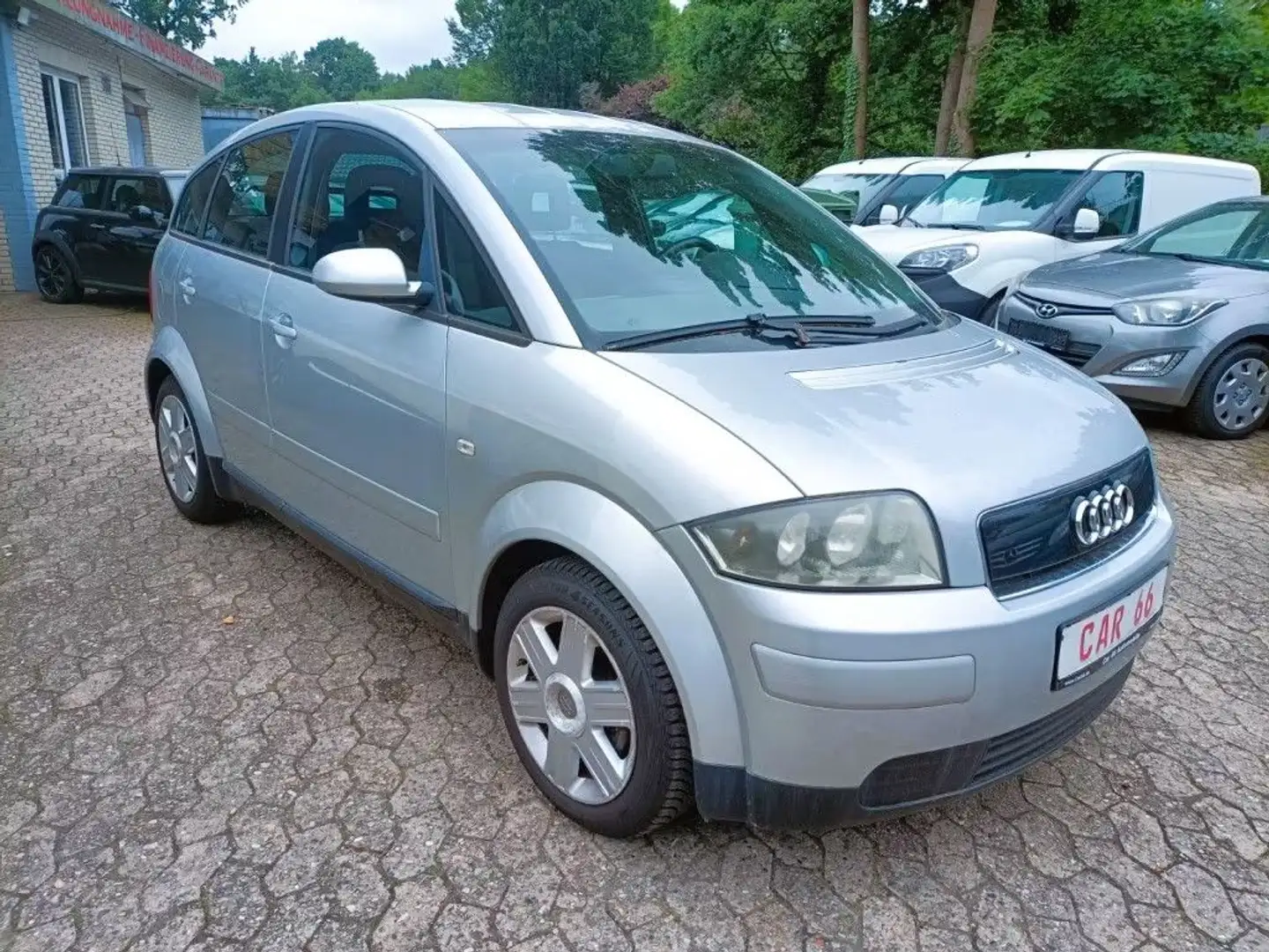 Audi A2 1.4 / Klimaanlage / TÜV NEU Silber - 1