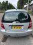 Mercedes-Benz A 150 met nieuwe band en auto-accu Серый - thumbnail 4
