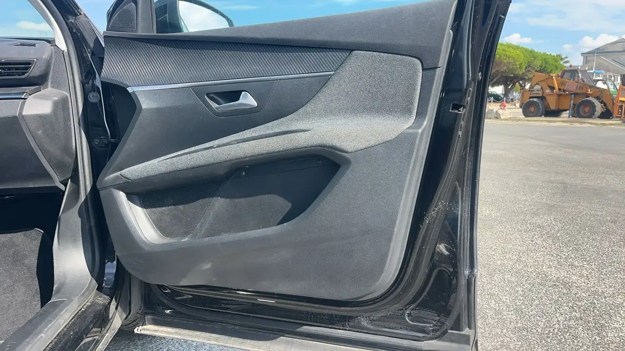Peugeot 3008 3008 — photo 24