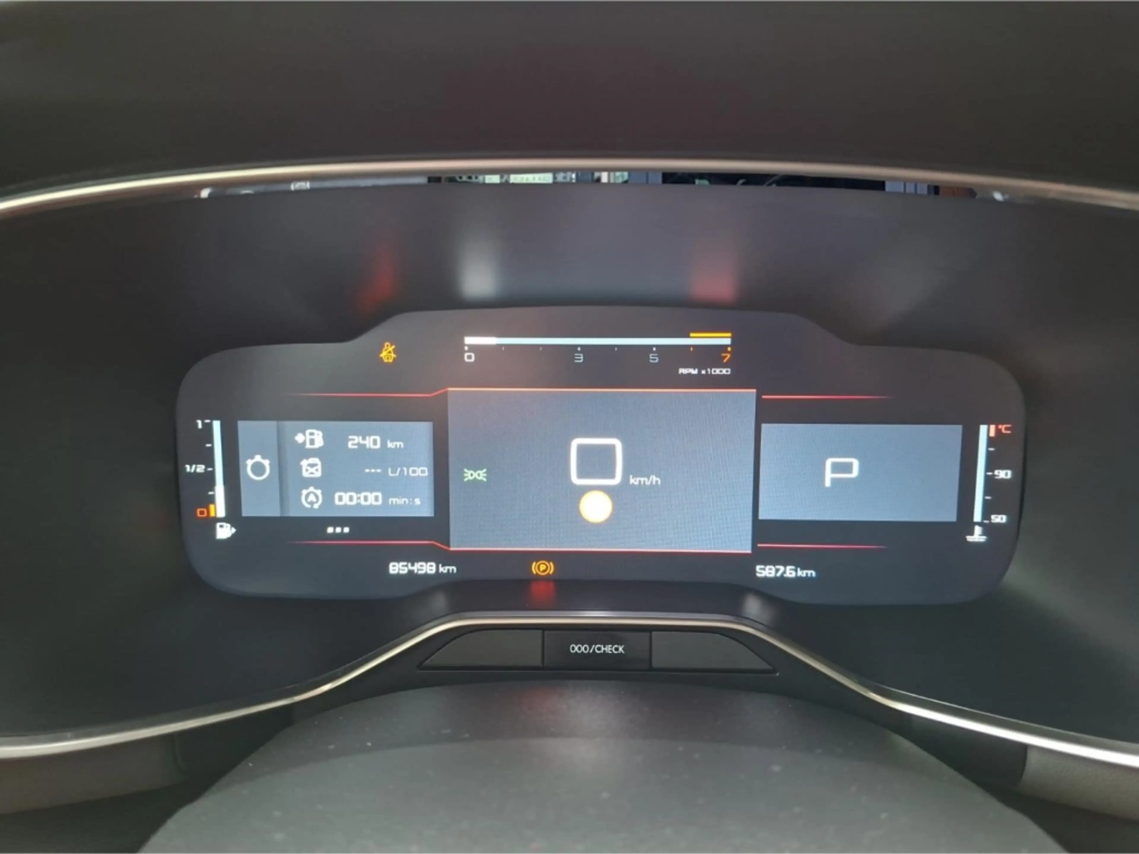 Citroen C5 Aircross Feel Pack BHDi 130 EAT8 °AHK°Kamera° — photo 10