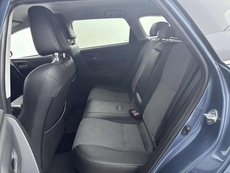 Toyota Auris 1.8 Hybrid Lease Pro | Stoelverwarming | Parkeerca — photo 14