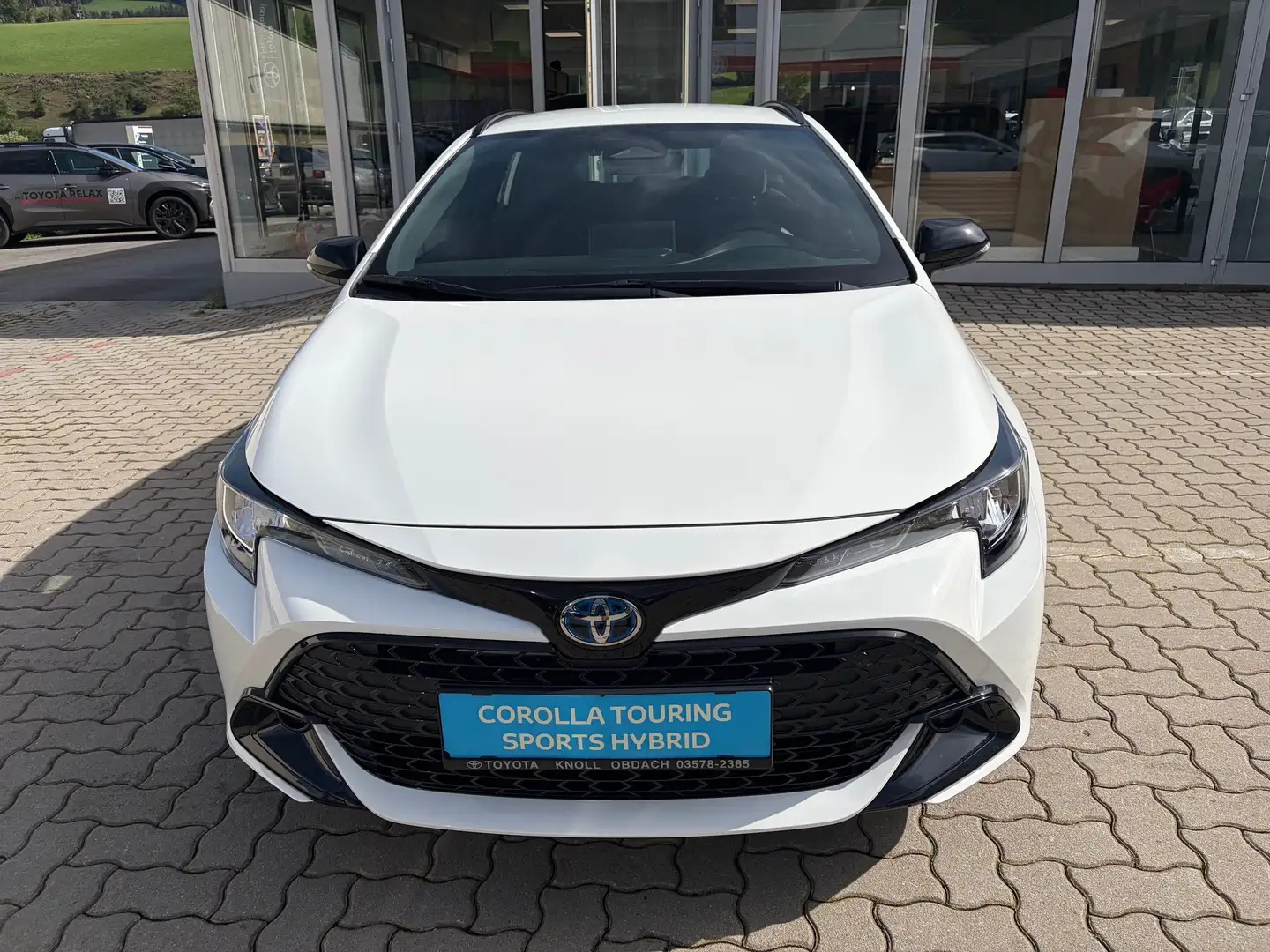 Toyota Corolla Touring Sports 1,8 Hybrid Active Businesspaket Weiß - 2