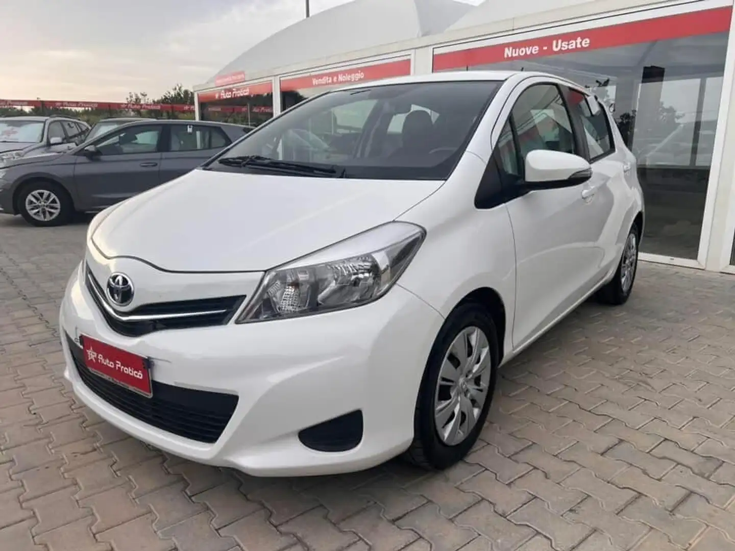 Toyota Yaris 1.4 D-4D 5 porte Lounge Bianco - 1