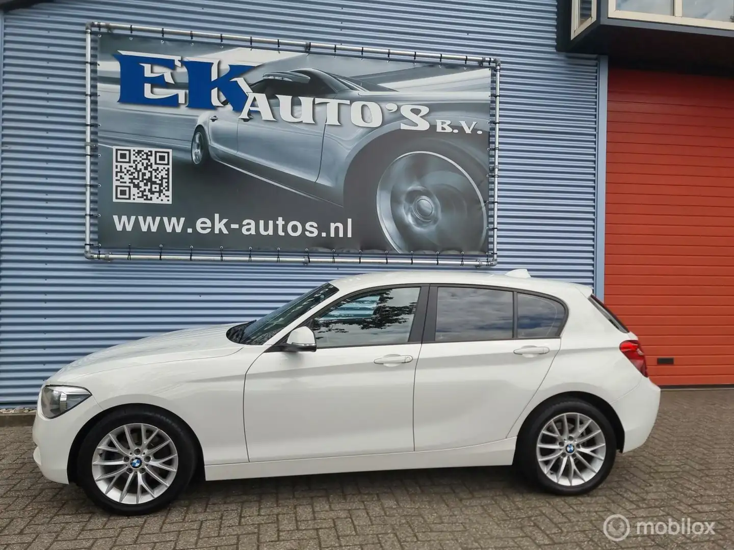 BMW 118 1-serie 118i 170pk Sport Automaat-8 Navi, PDC, 17i Wit - 1