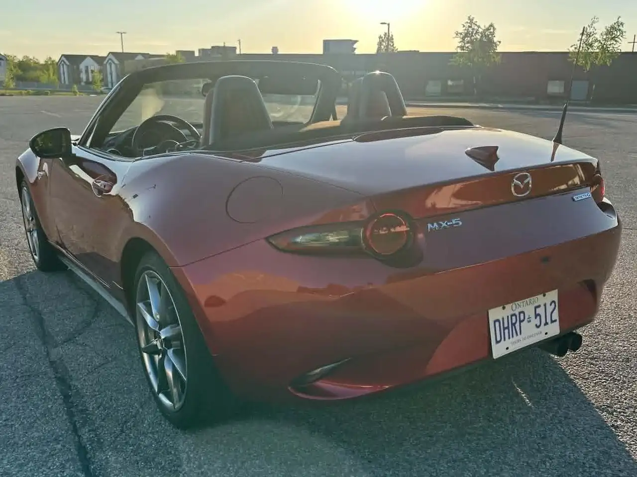 Mazda MX-5 Miata photo Mazda MX-5 Miata