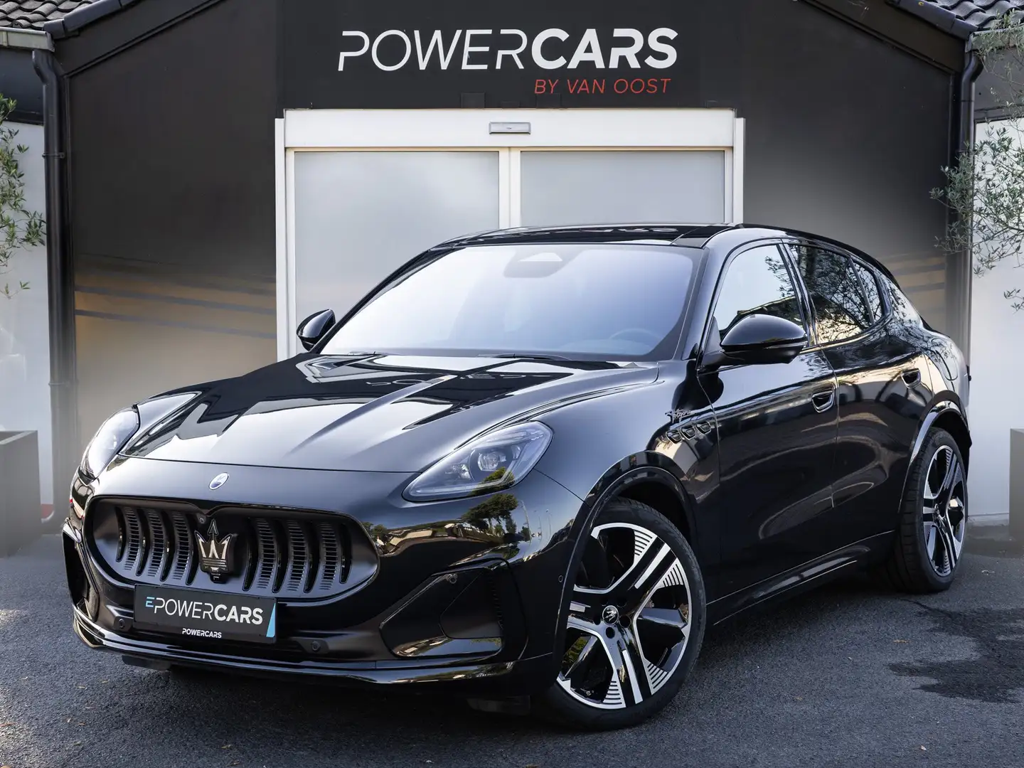 Maserati Grecale FOLGORE | 105 kWh | -20%! | PANO | 360 | HUD Nero - 1