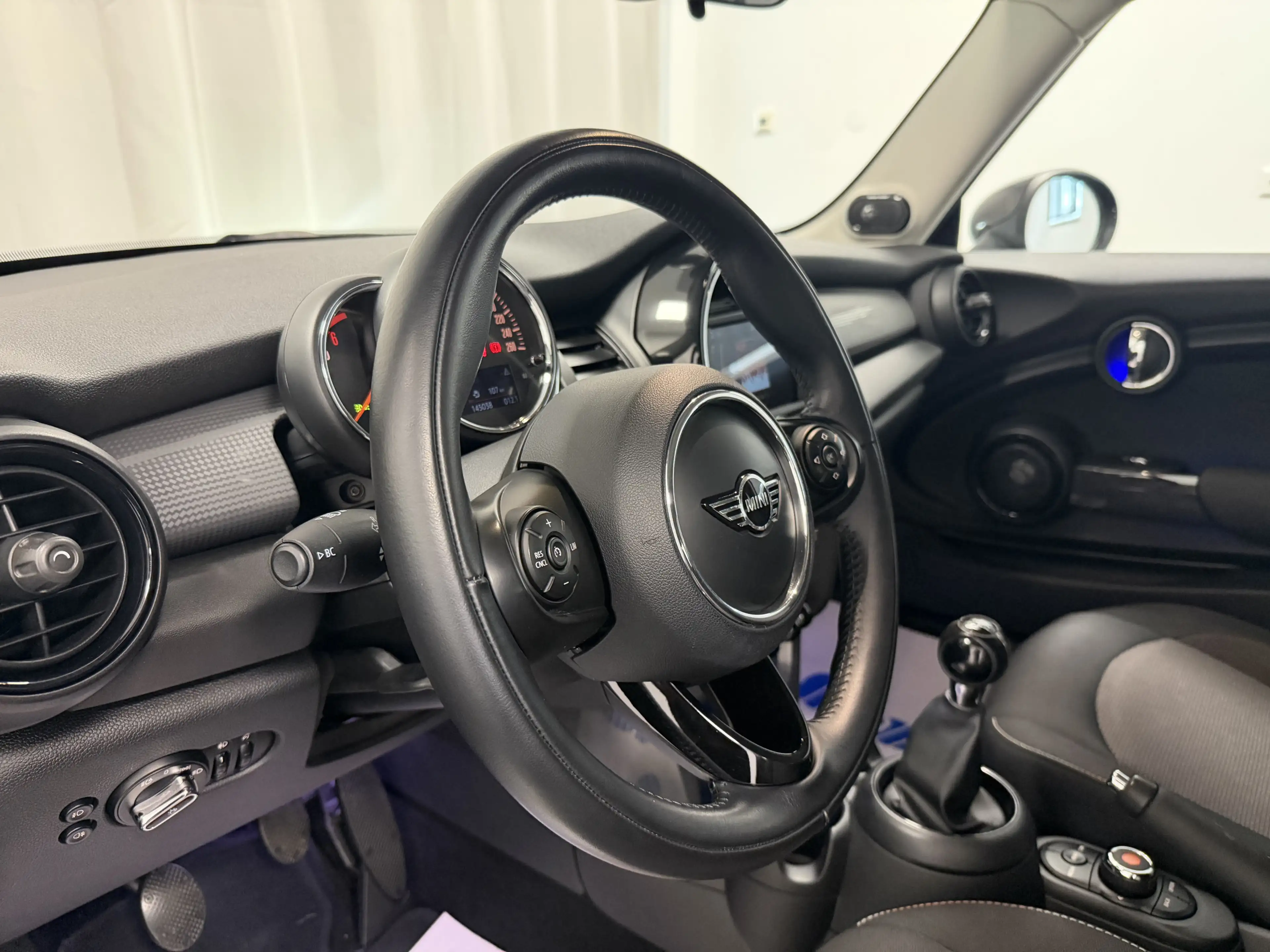 MINI Cooper D Pepper LED Sitzheizung Einparkhilfe HK — photo 10