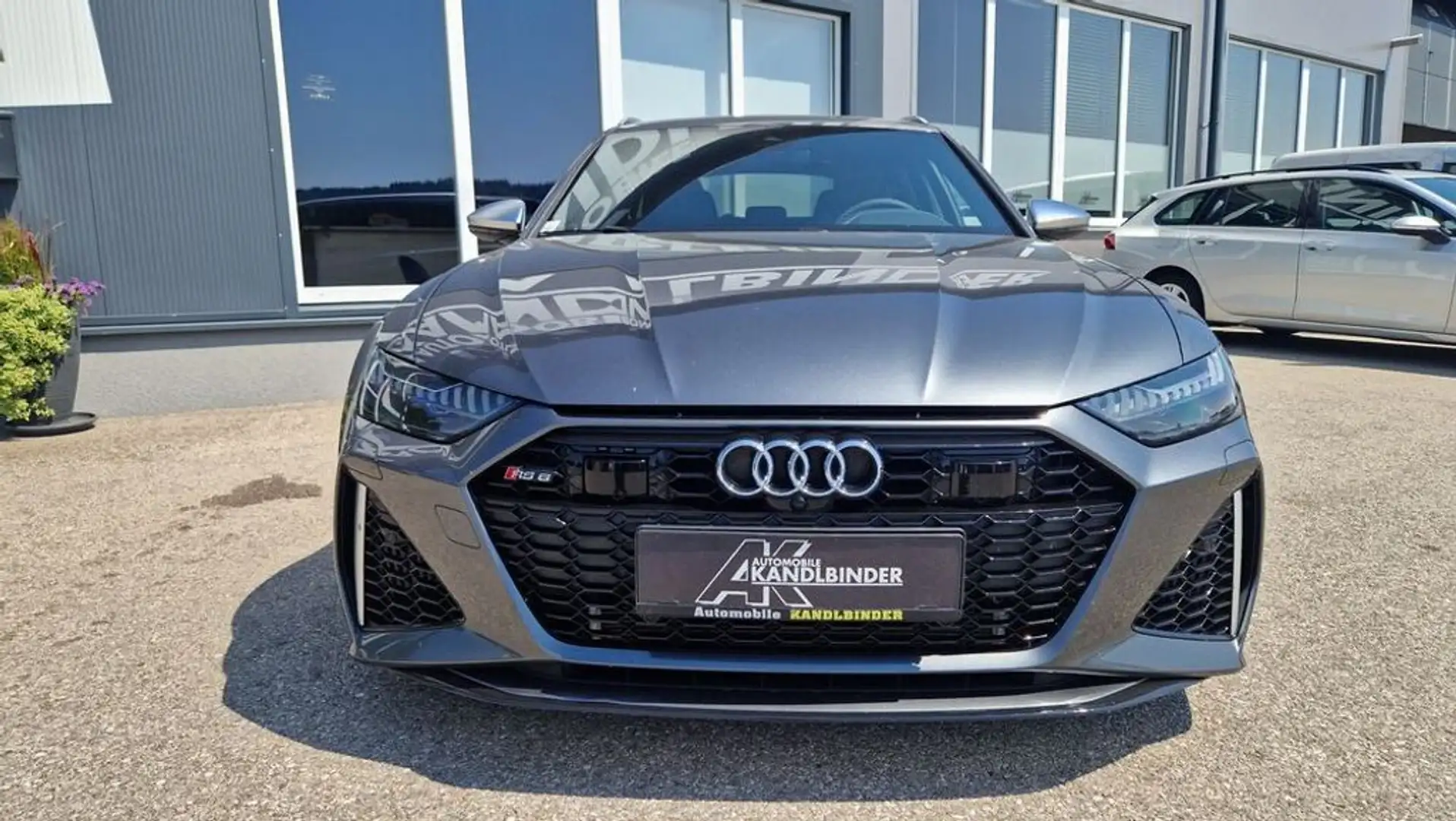 Audi RS6 Avant 4,0 TFSI Quattro MHEV S-tronic Grau - 2