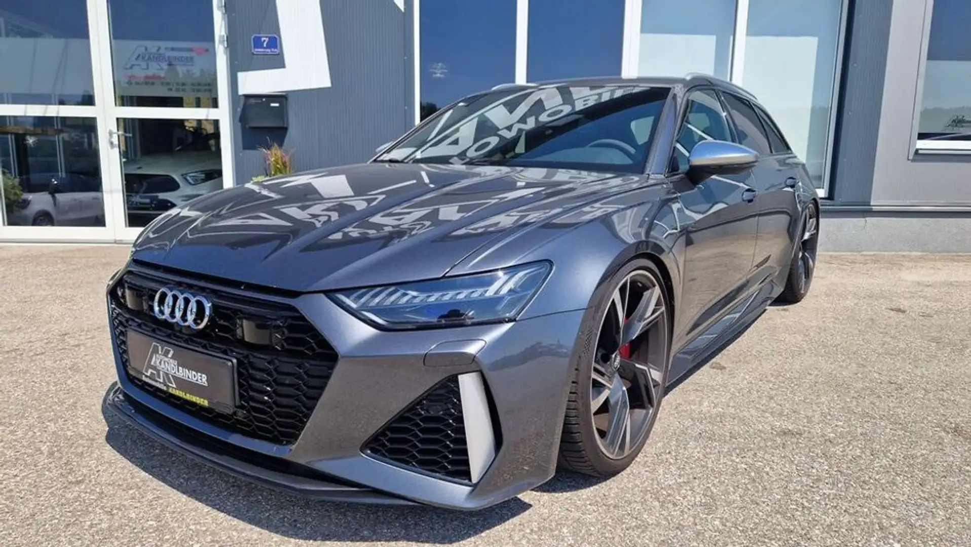 Audi RS6 Avant 4,0 TFSI Quattro MHEV S-tronic Grau - 1