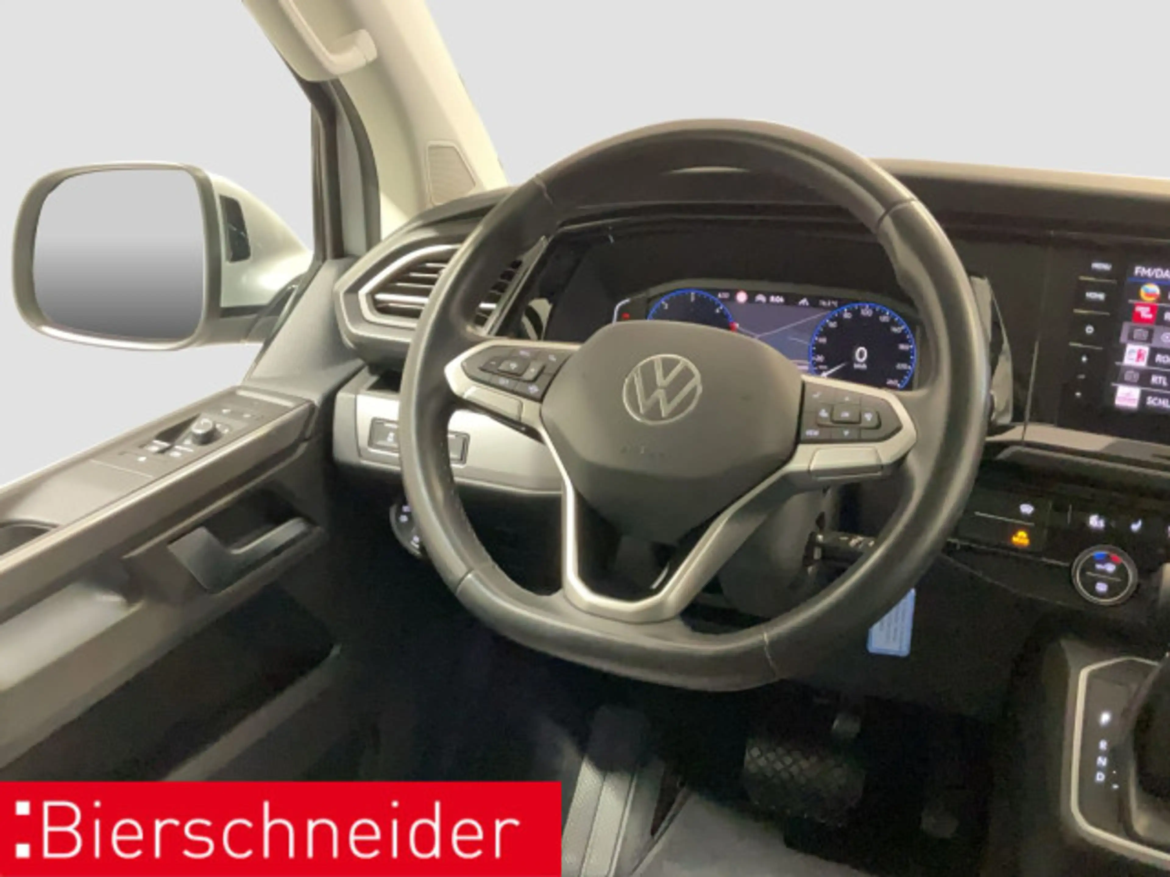 Volkswagen T6.1 Multivan 2.0 TDI DSG 4Mo Highline AHK STAND — photo 12
