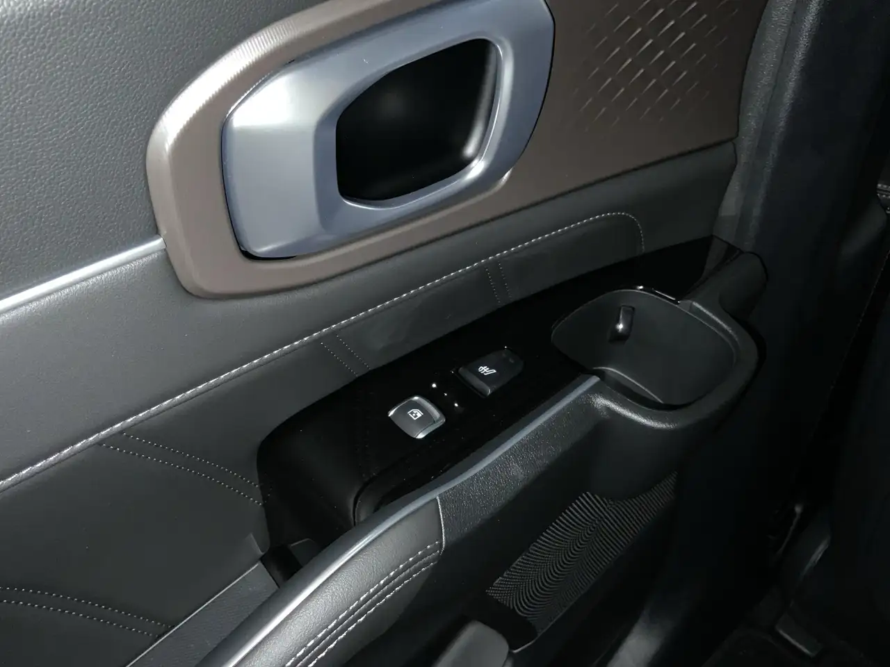Kia Sorento Plug & Ride 1.6 T-GDI Plug-in H AWD Auto Sports Ut, миниатюра 24