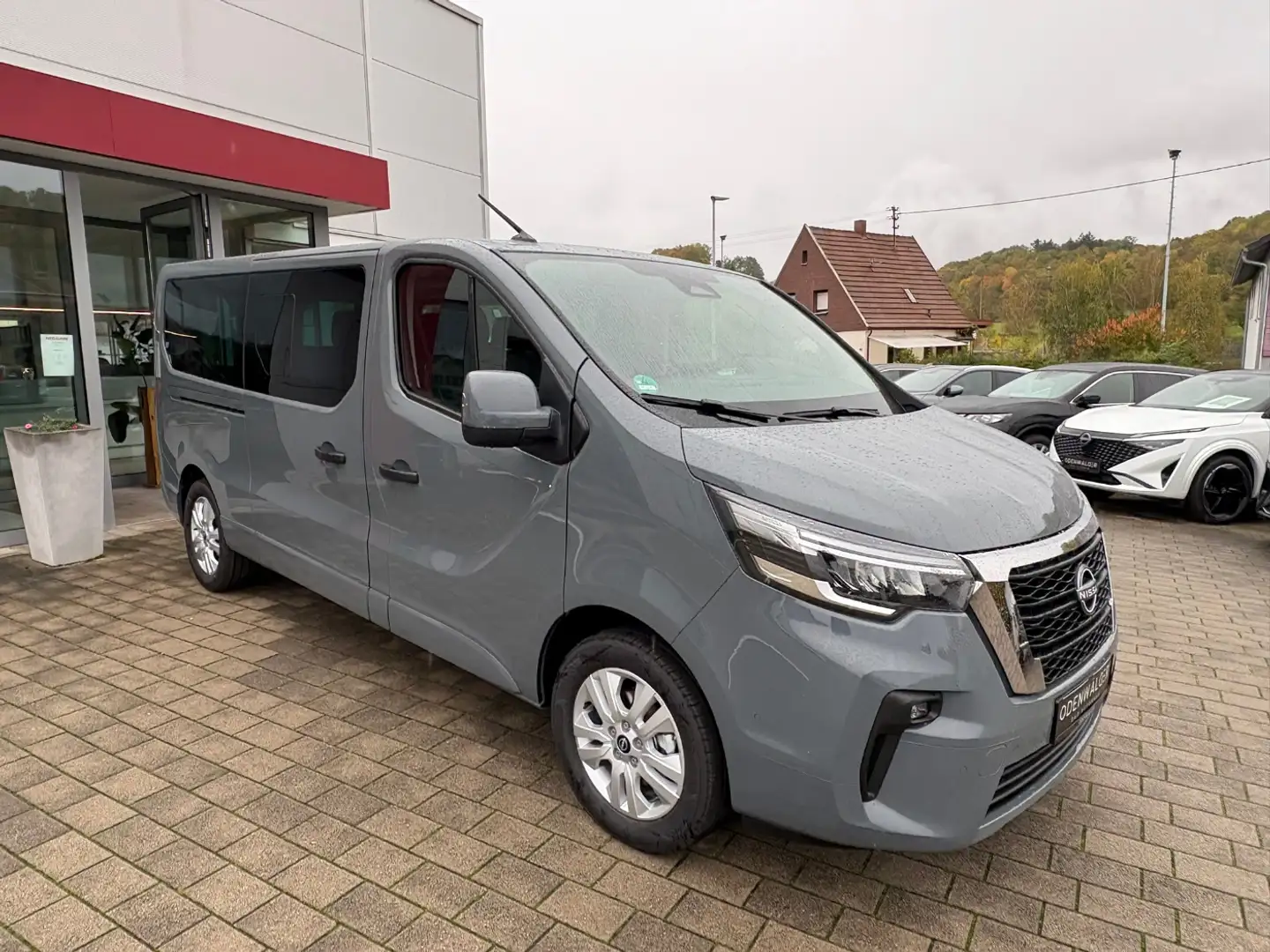 Nissan Primastar Kombi L2H1 Tekna dCI 170  3.0t ACC+LED Grau - 2