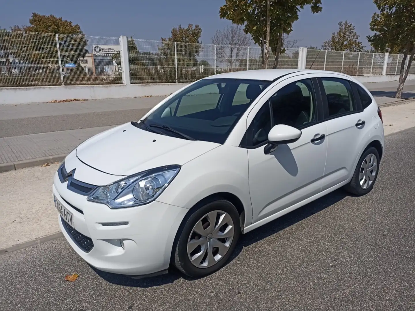Citroen C3 1.4HDi Collection 70 Weiß - 1