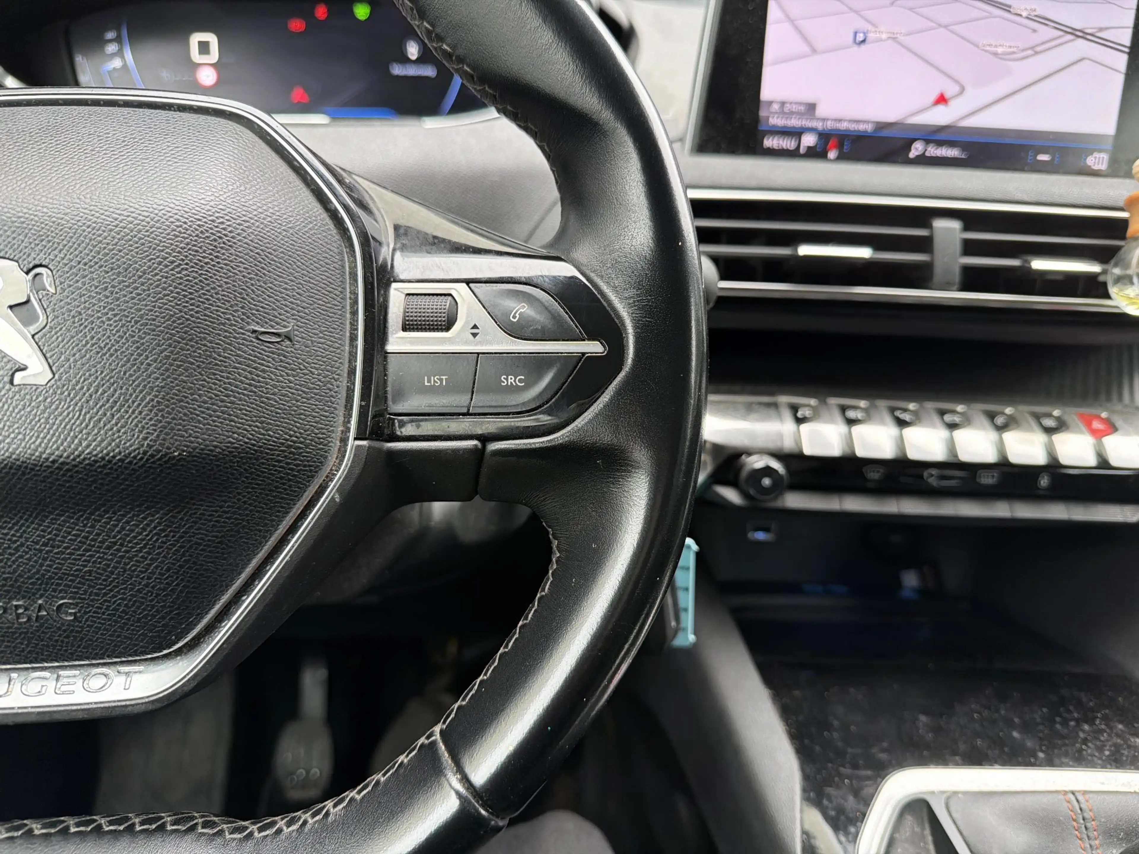 Peugeot 5008 1.2 PureTech Blue Lease Executive 7P. | Climate | — photo 11