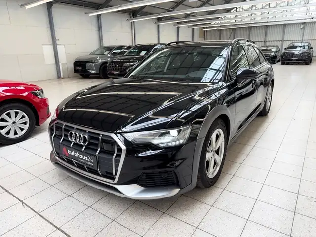 Audi A6 Allroad view 3