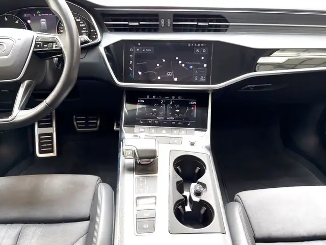 Audi A6 Allroad view 12