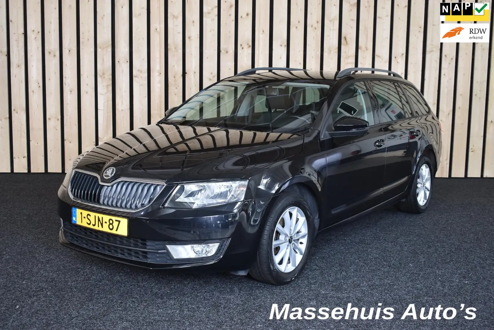 Skoda Octavia Combi 1.4 TSI Greentech Ambition Businessline Trek Zwart - 1