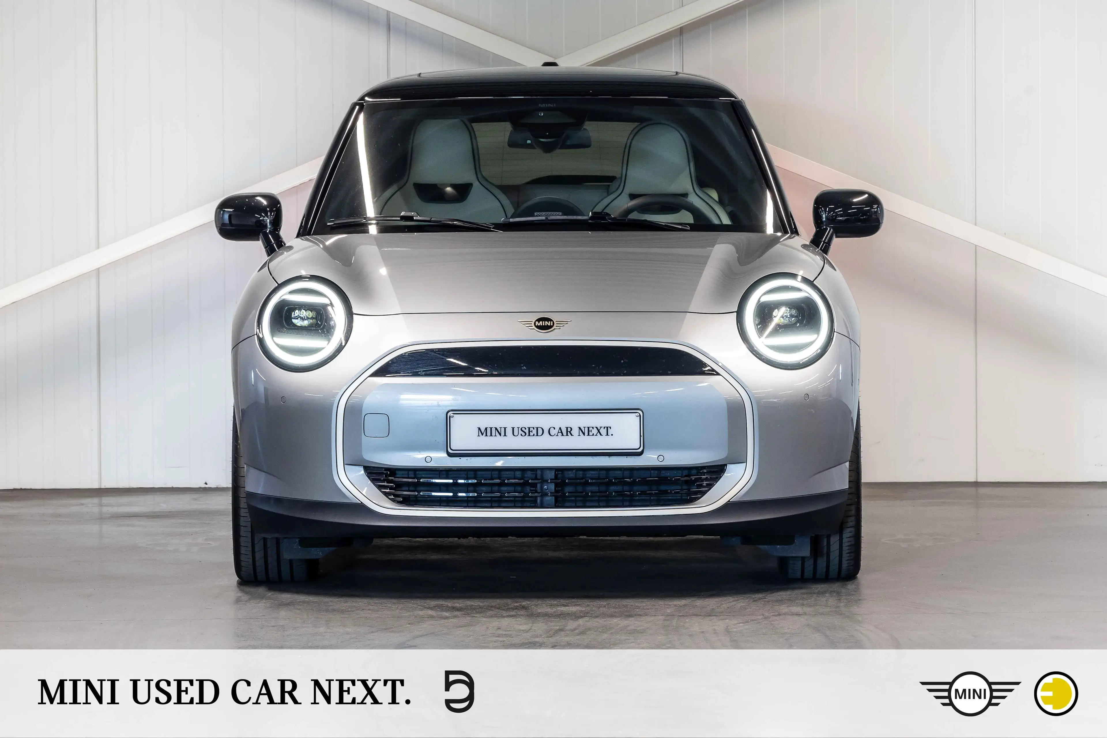 MINI Cooper E Favoured Trim | PACK M | PANO — photo 2