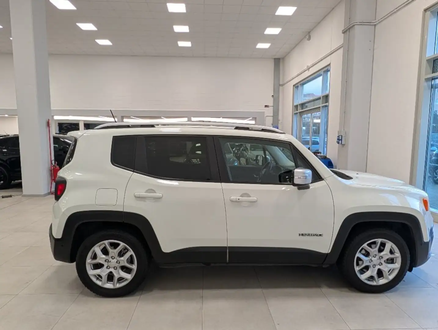 Jeep Renegade 1.6 Mjt 120 CV Limited Weiß - 1