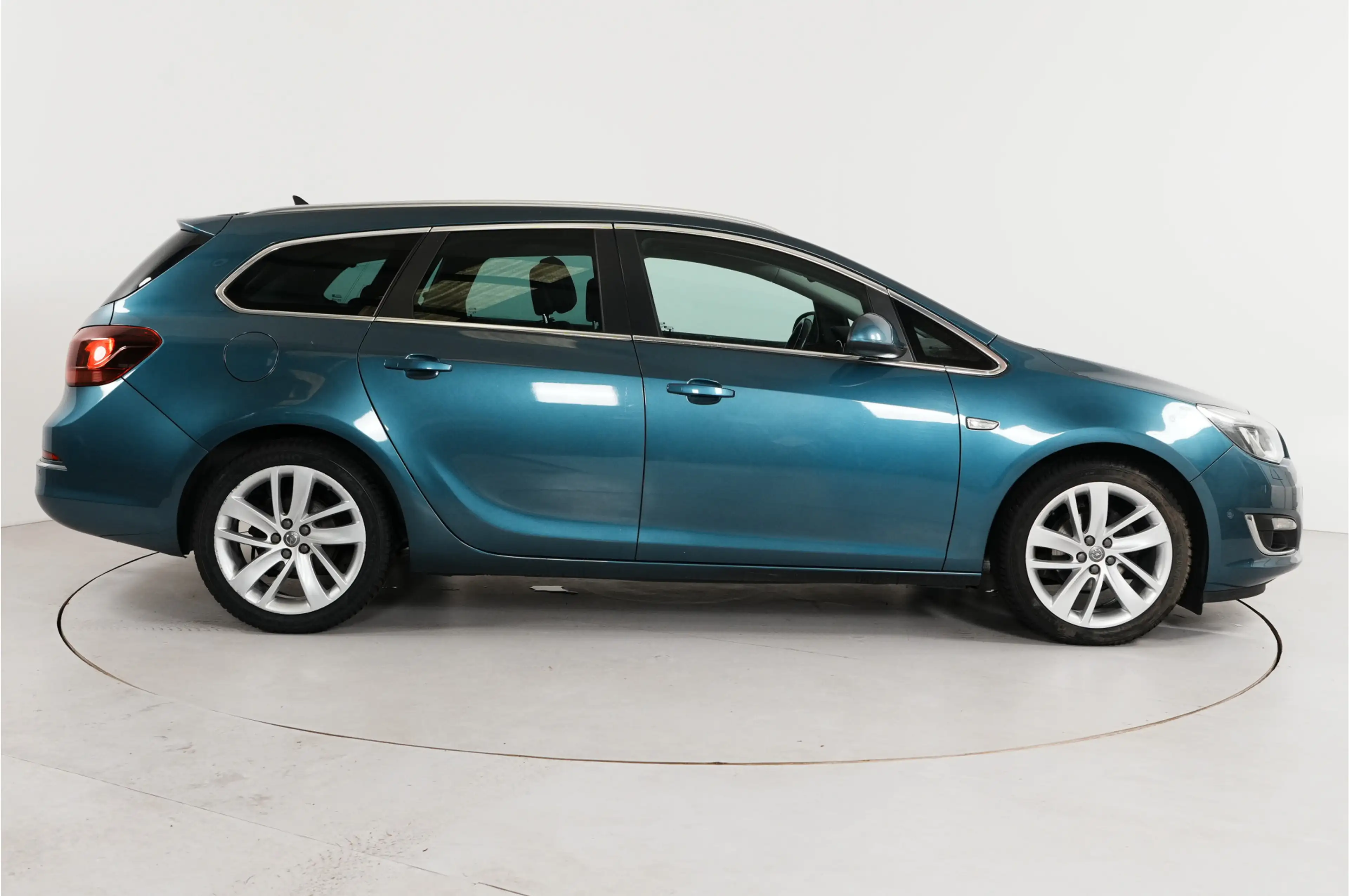 Opel Astra Sports Tourer 1.4 Turbo Sport + | Pano | Leder | T — photo 21