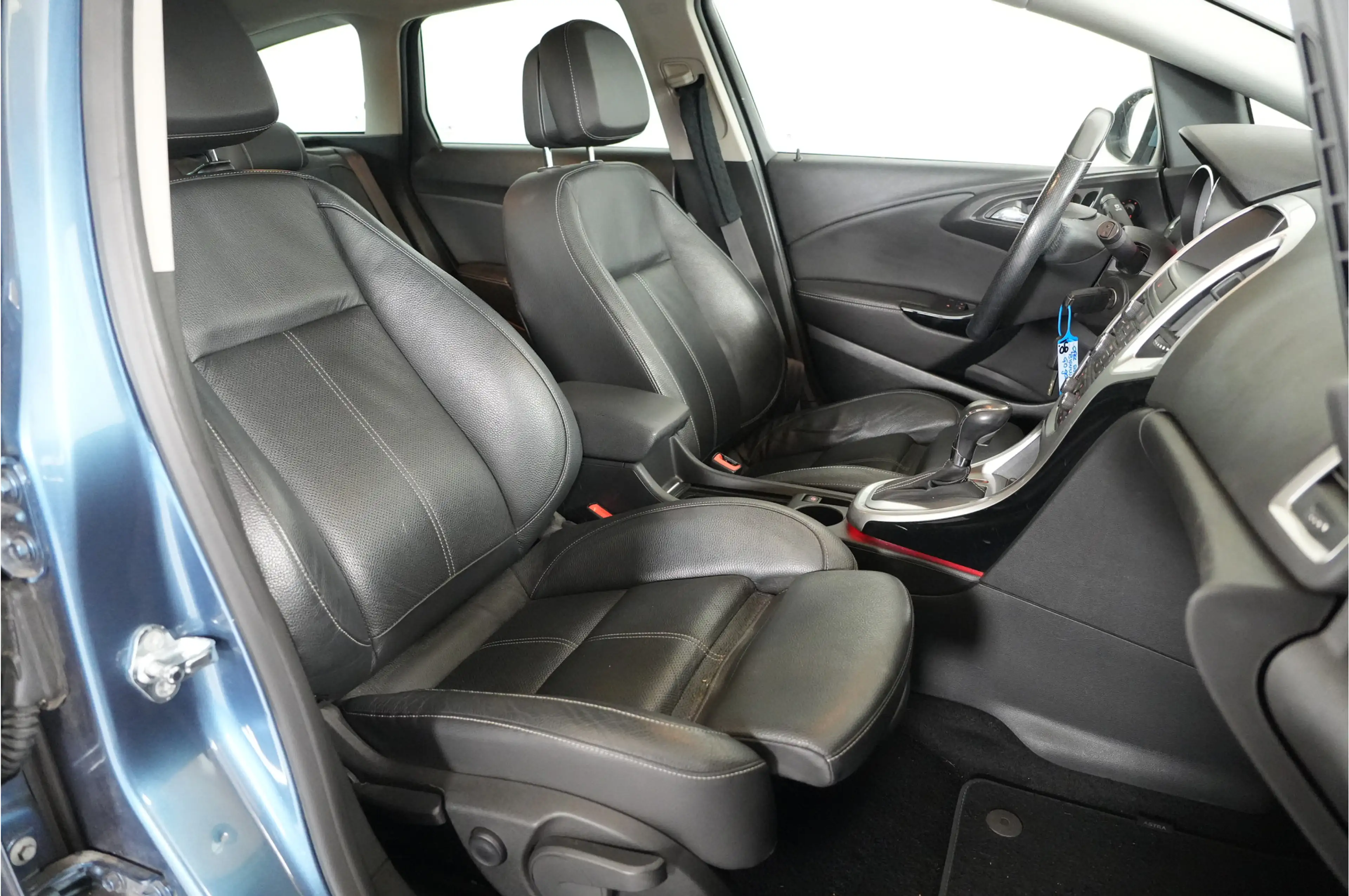 Opel Astra Sports Tourer 1.4 Turbo Sport + | Pano | Leder | T — photo 23
