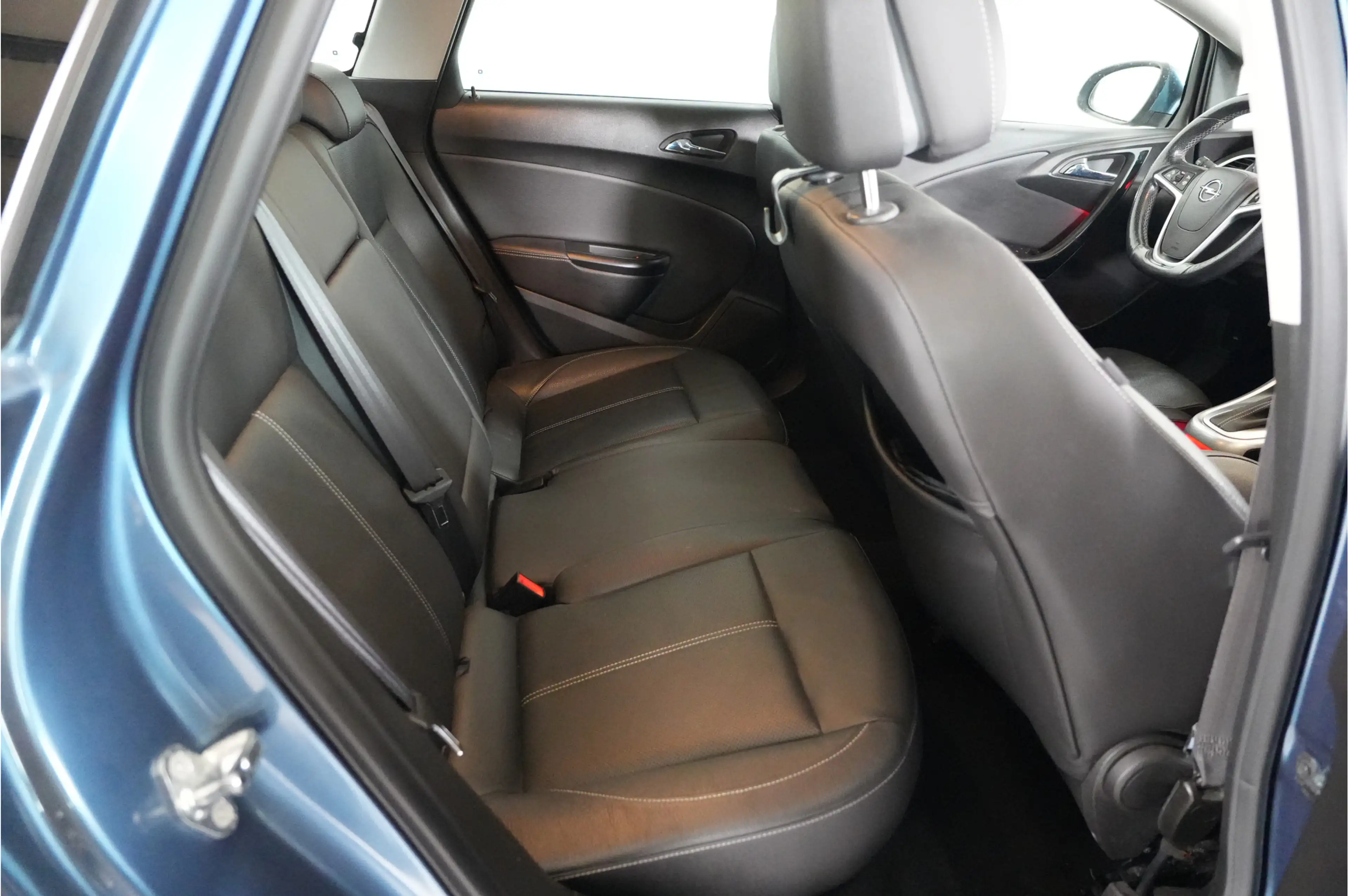 Opel Astra Sports Tourer 1.4 Turbo Sport + | Pano | Leder | T — photo 24