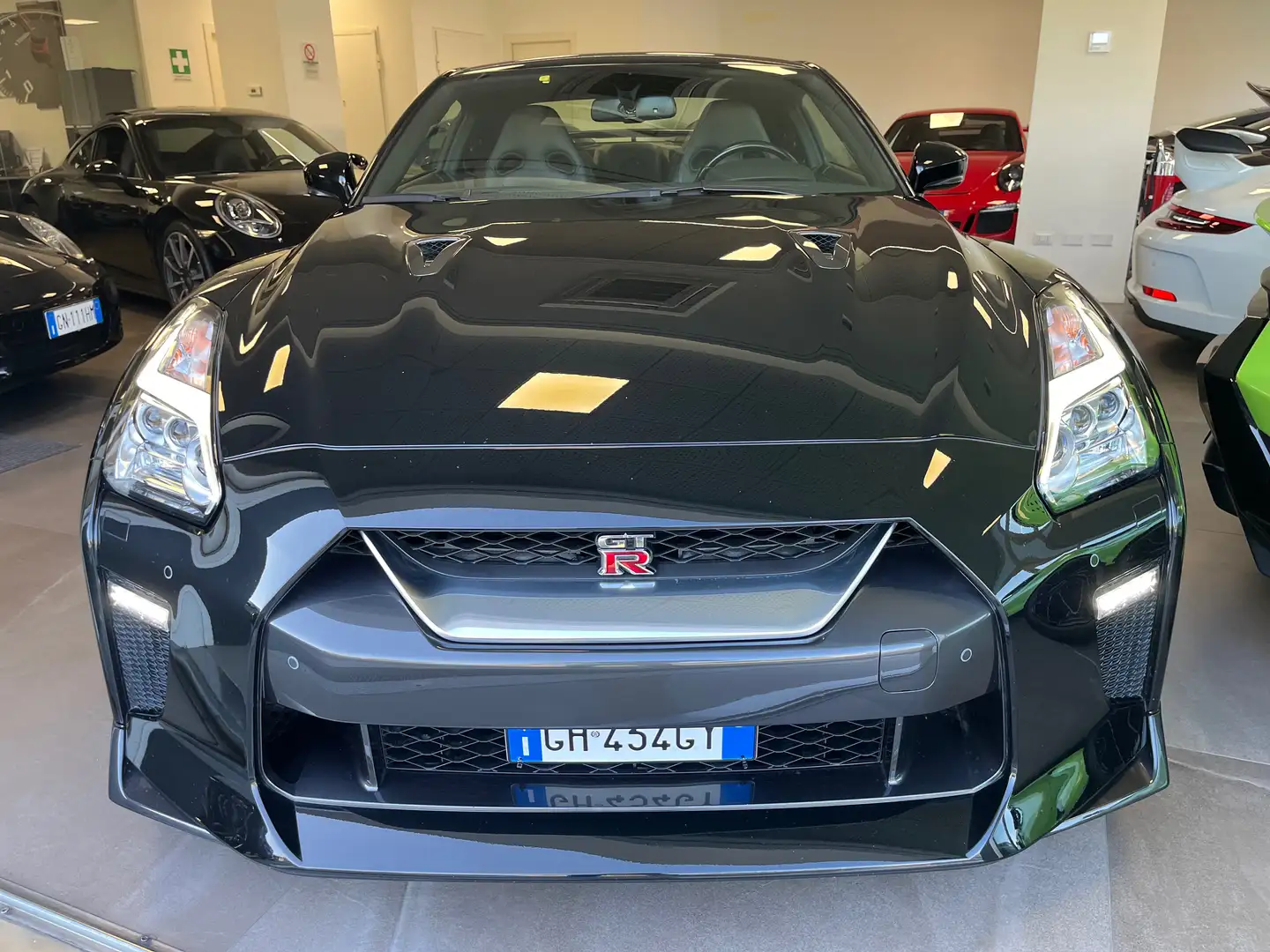Nissan GT-R 3.8 V6 PRESTIGE 700cv auto my19 SOLO 31000KM!!! Nero - 2