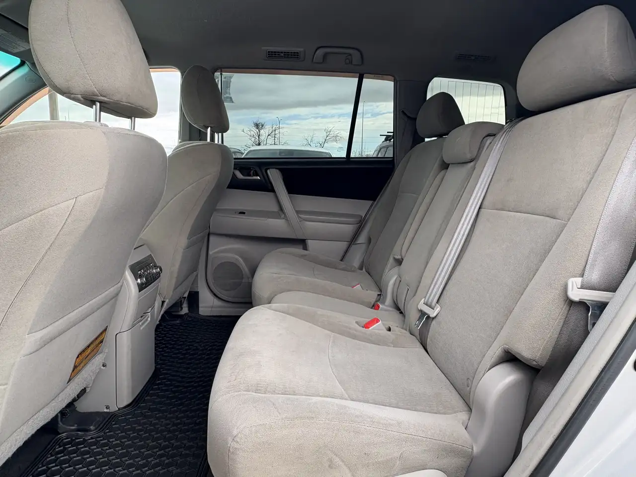 Toyota Highlander снимка Toyota Highlander